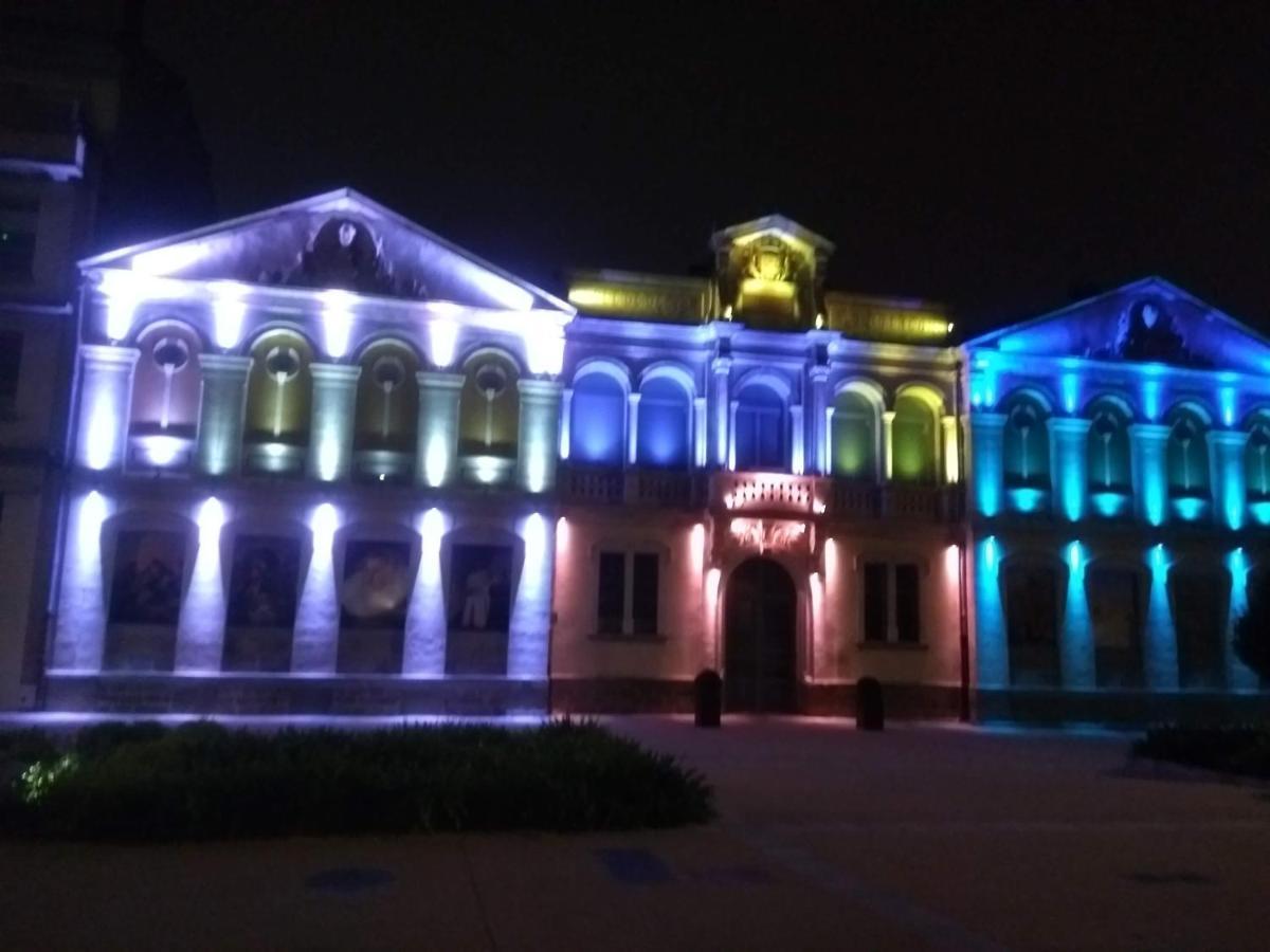Number15 Guesthouse Каркассон Экстерьер фото