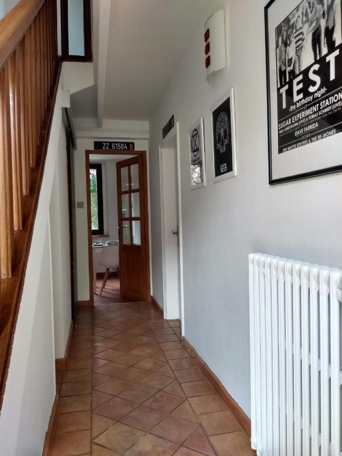 Number15 Guesthouse Каркассон Экстерьер фото